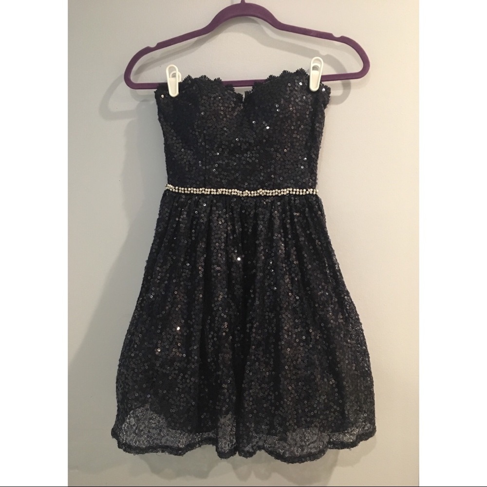 Dark blue sequin strapless homecoming dress size 1